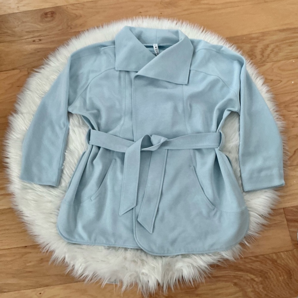 Lululemon Athletica Softstream Belted Wrap Powder Blue Size M/L